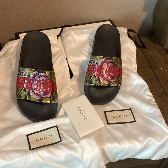 Gucci Blind for Love slides 6